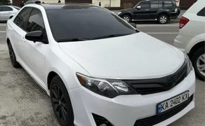 Авто Toyota Camry гібрид, 