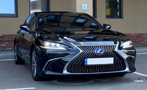 429 Авто на весілля Lexus ES 300h з водієм