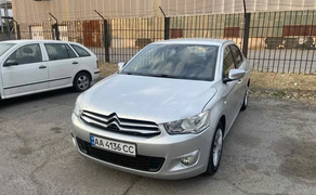  Авто під таксі 