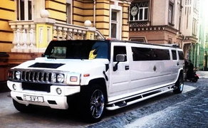 025 Лімузин Hummer H2 на день народження в Києві