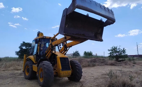 Екскаватор - навантажувач JCB 3CX/4 CX