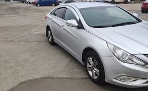 Автомобіль Hyundai