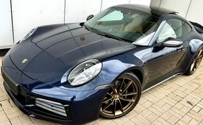 263 Cпорткар Porsche 911 Carrera S без водія