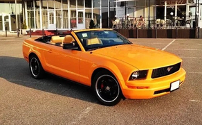 159 Кабріолет на весілля зйомки Ford Mustang GT помаранчовий 