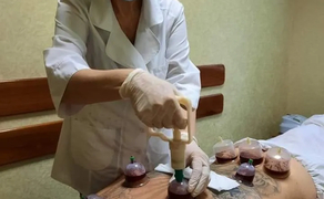 Досвідчений медик 