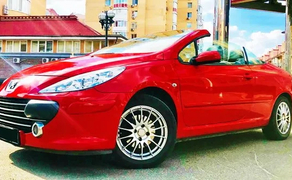 320 Кабріолет для фотосесії зйомки Peugout 307cc червоний