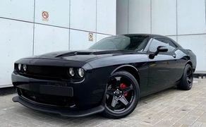 103 Dodge Challenger чорний 3.6 без водія Київ