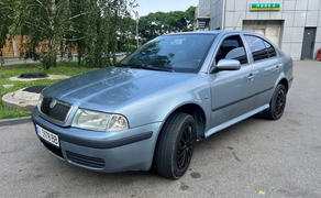 Skoda Tour 1.6 газ/бензин
