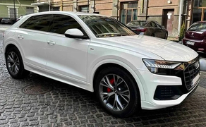 037 Позашляховик на весілля Audi Q8 S Line біла
