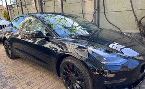 Автомобіль TESLA Model 3 Performance