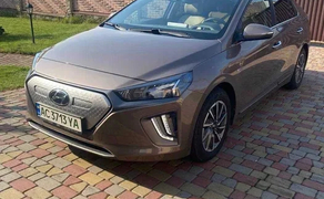 авто Hyundai Ioniq електро