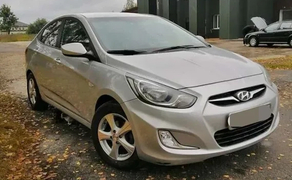 Авто Hyundai Accent 2013
