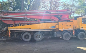 Автобетононасос довжина автостріли 50-52 м. (90-180 м3/год), Мін. замовлення: 3 години роботи.