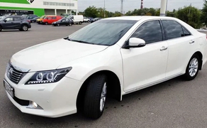 152 Toyota Camry V50 біла авто на весілля 