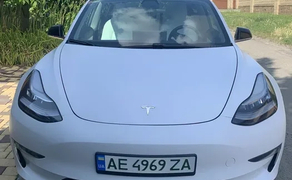Авто тесла модел 3