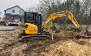  Міні екскаватор KATO HD37, JCB