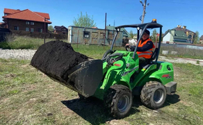 Міні Навантажувач AVANT 745 (Фінляндія) / Bobcat / JCB