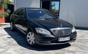 Mercedes-Benz S-Class 2009