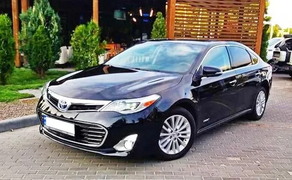 359 Toyota Avalon чорний на весілля Київ