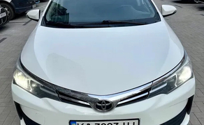 Авто Toyota Corolla