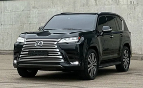 354 Джип без водія Lexus LX 500 подобово