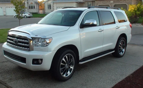 Toyota Sequoia біла срібло чорний екскур 8 місць