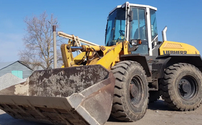 Послуги навантажувача Liebherr L - 522