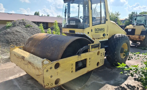 Послуги дорожнього котка BOMAG BW 211 D-40