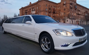 Лімузини та легкові авто у Запоріжжі