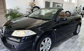 241 Кабріолет Renault Megane чорний для фотосесії зйомки 