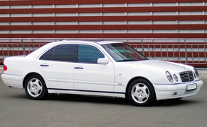 174 Mercedes W210 білий авто на весілля