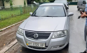 Авто Nissan Almeria