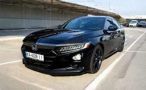 Авто Honda Accord Hybrid 22 р