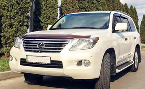 243 Позашляховик на весілля Lexus LX570 білий