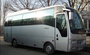 324 Автобус на весілля Isuzu