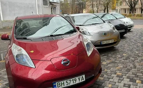Авто Nissan Leaf