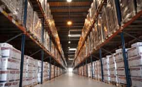 Комплексні Складські Послуги: Гнучке Зберігання Будь-яких Об'ємів, Цілодобова Охорона та Повний Логістичний Супровід.