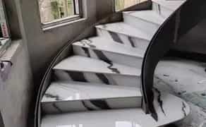 Сходи з граніту та кварциту на замовлення