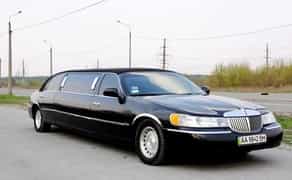 051 Лмузин на весілля Lincoln Town Car 