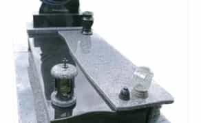 Виготовлення пам‘ятників з Українського та Індійського граніту.