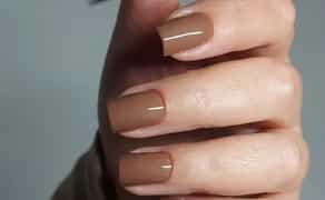 Манікюр та Педикюр "Під Ключ": Стерильність, Якість, Дизайн. Краса Ваших Нігтів!