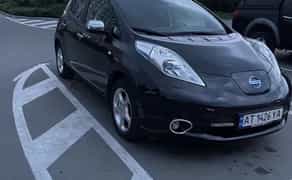 Авто Nissan Leaf