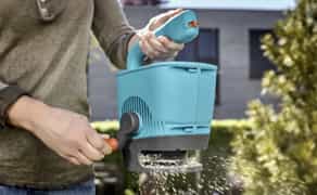 Ручна сівалка для посіву трави