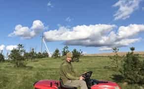 Посів газону.Покіс газону, трахтором, газонокосаркою, трімером.