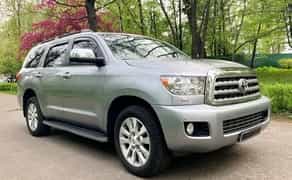 237 Позашляховик на весілля Toyota Sequoia срібляста