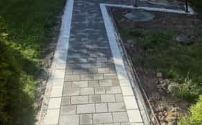 Монтуємо бруківку