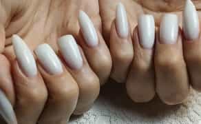 Професійний манікюр з використанням якісних матеріалів - Івано Франківськ.