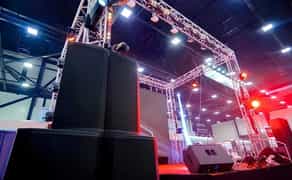 Звукове та світлове обладнання