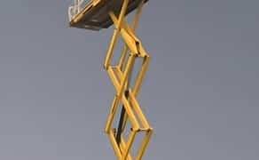 Дизельний ножичний підйомник Haulotte 18SX