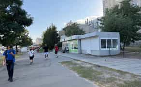 МАФ 17 в Харківському масиві, станція метро Харківська